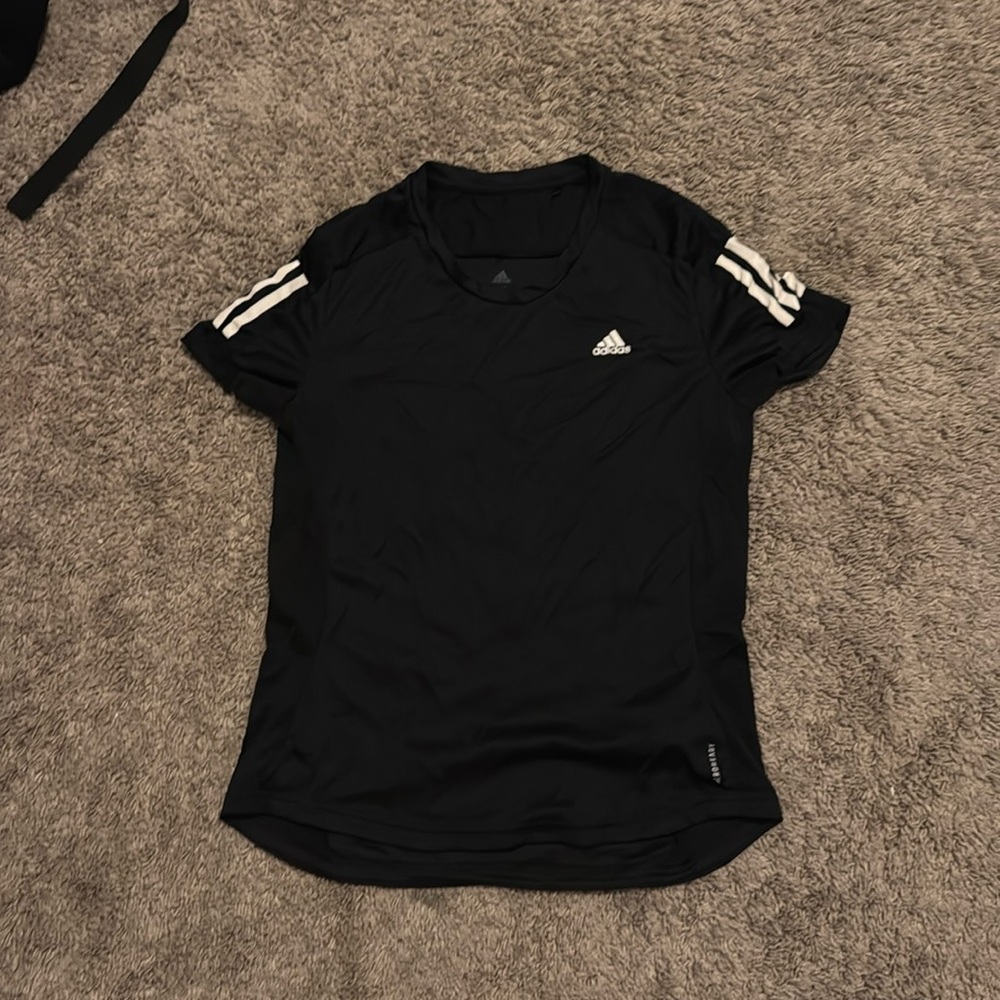 Black active wear top